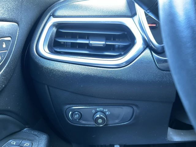 Used 2020 Chevrolet Equinox LT w/ LPO, Floor Liner Package image 18