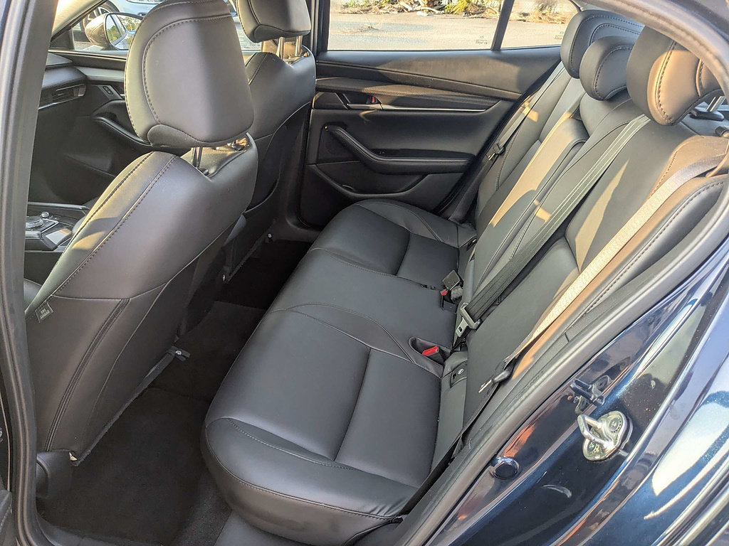 Used 2024 MAZDA MAZDA3 s FWD image 13