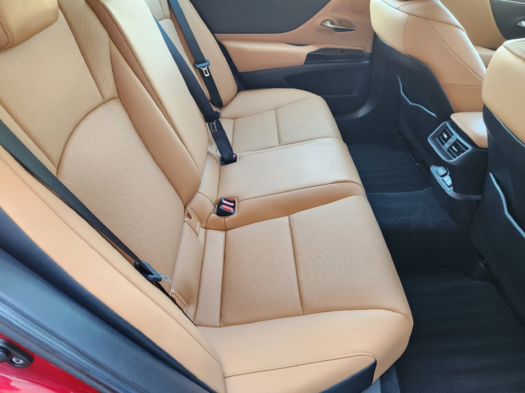 Certified 2025 Lexus ES 350 w/ Premium Package FWD image 30