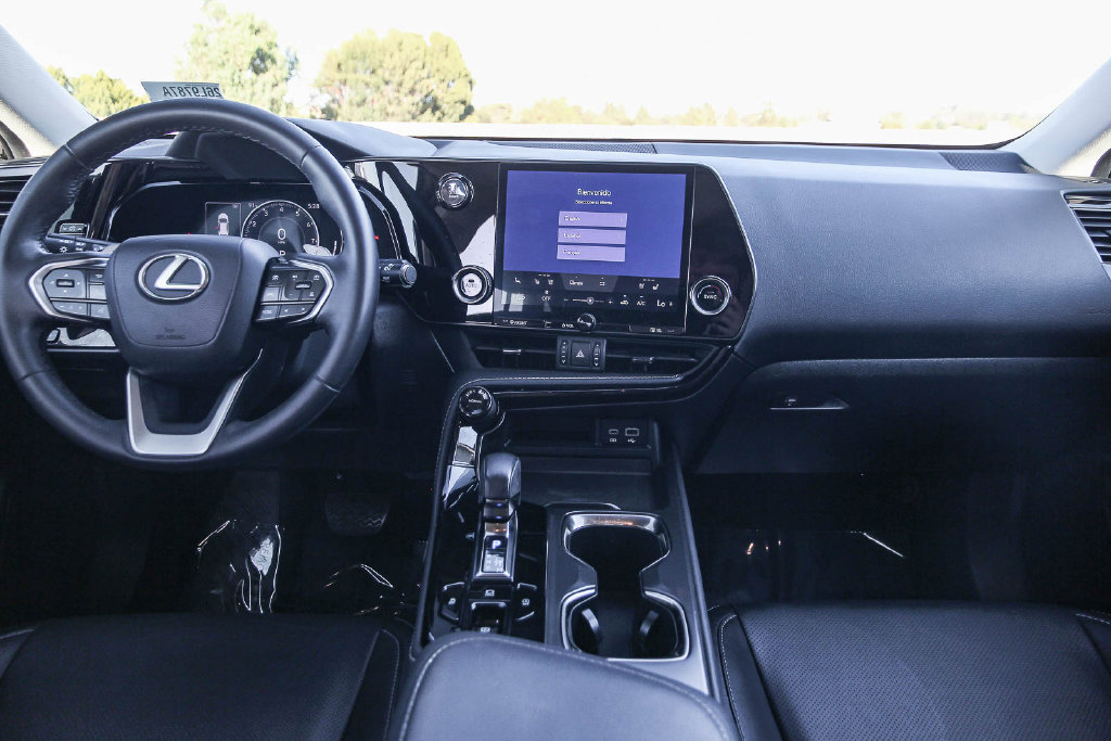 Certified 2025 Lexus NX 250 FWD w/ Premium Package image 13