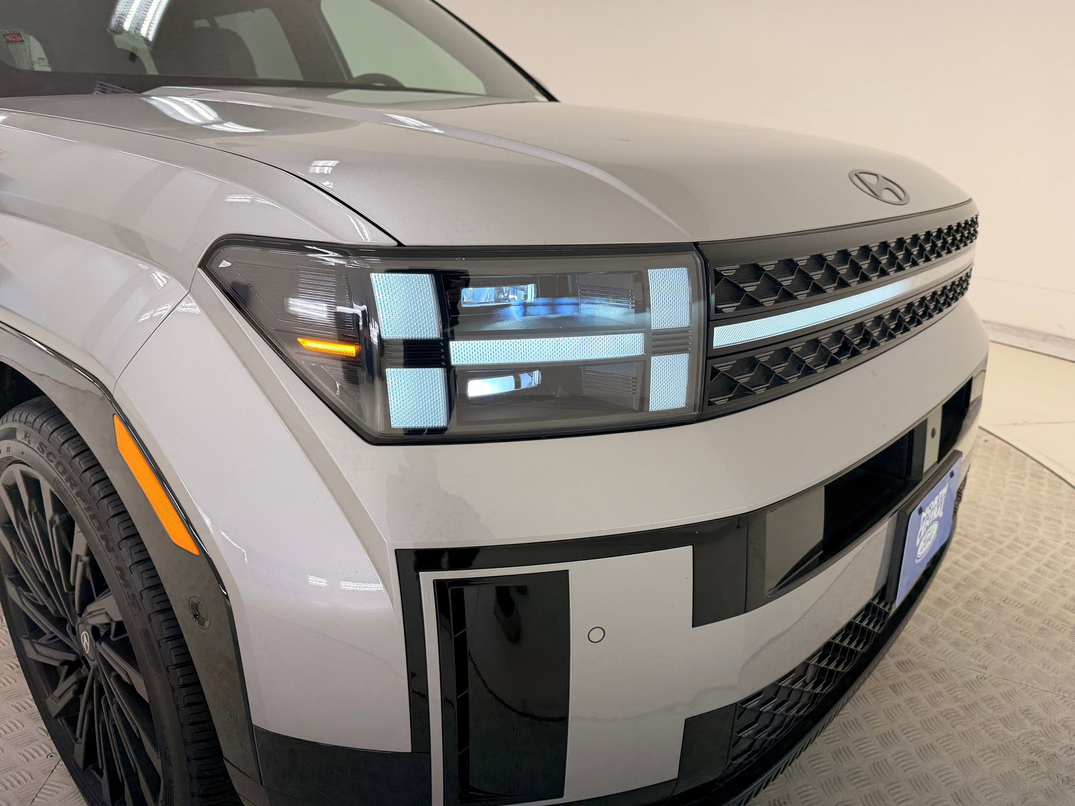 Used 2024 Hyundai Santa Fe Calligraphy image 11