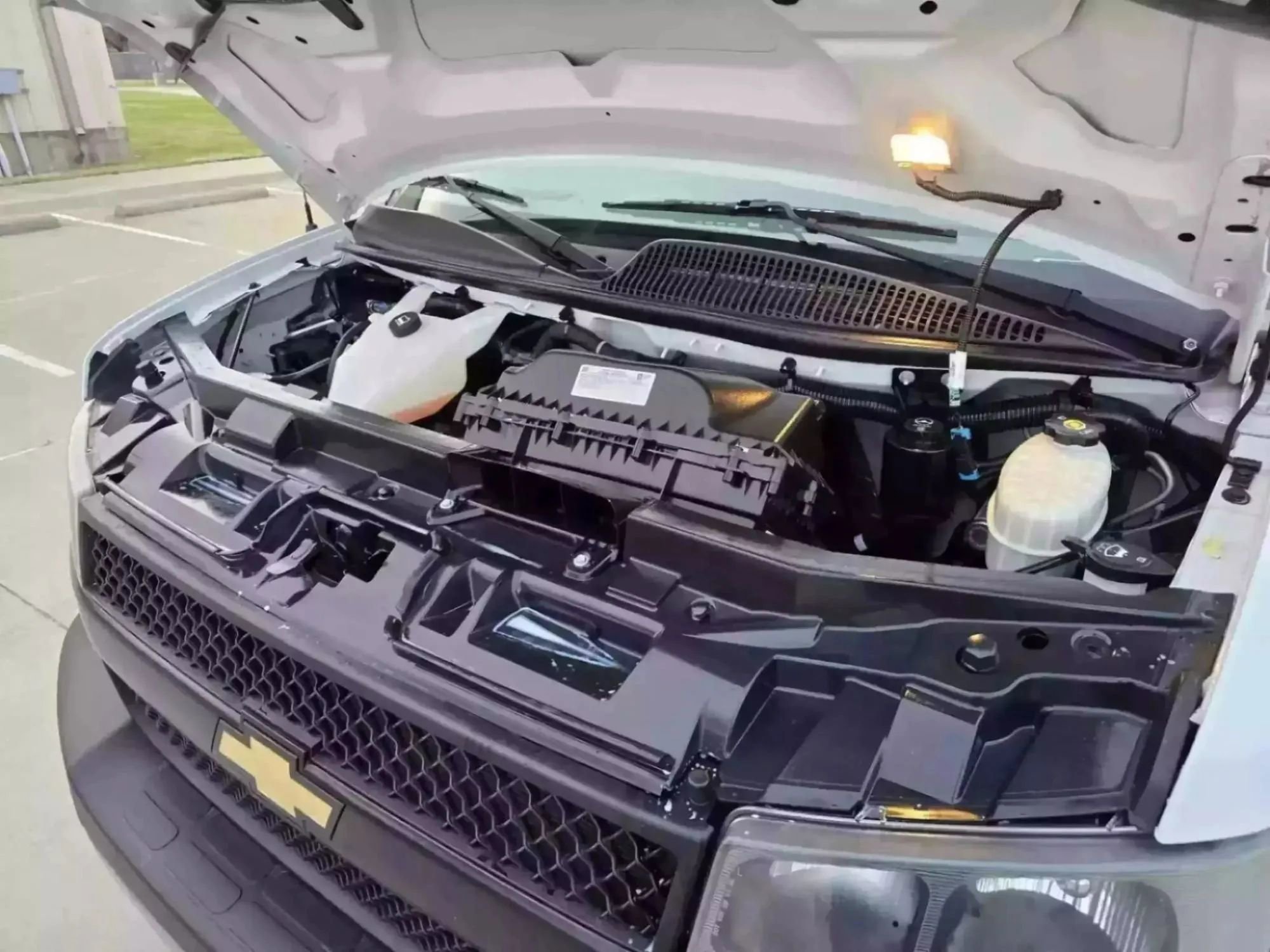 Used 2019 Chevrolet Express 2500 Extended w/ Driver Convenience Package image 23