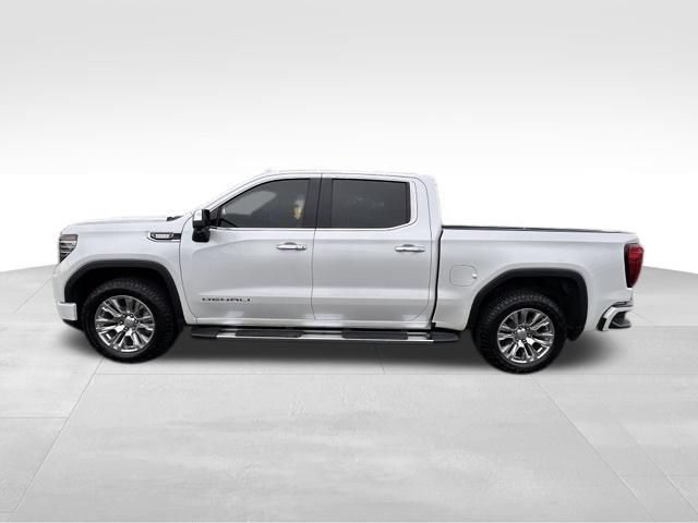 Used 2023 GMC Sierra 1500 Denali AWD/4WD image 3