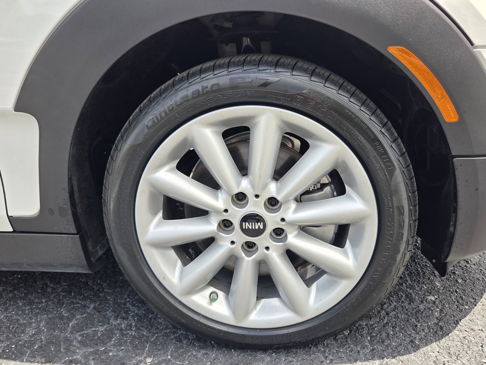 Used 2024 MINI Cooper Clubman S image 9