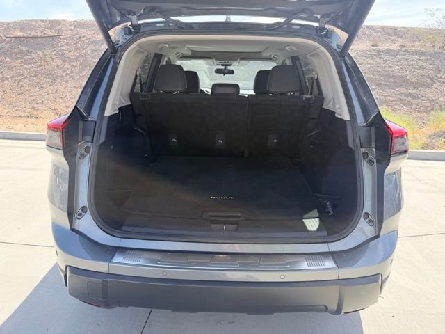 Certified 2024 Nissan Rogue SV w/ SV Premium Package FWD image 33