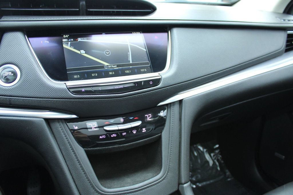 Used 2018 Cadillac XT5 Luxury w/ Driver Awareness Package FWD image 19