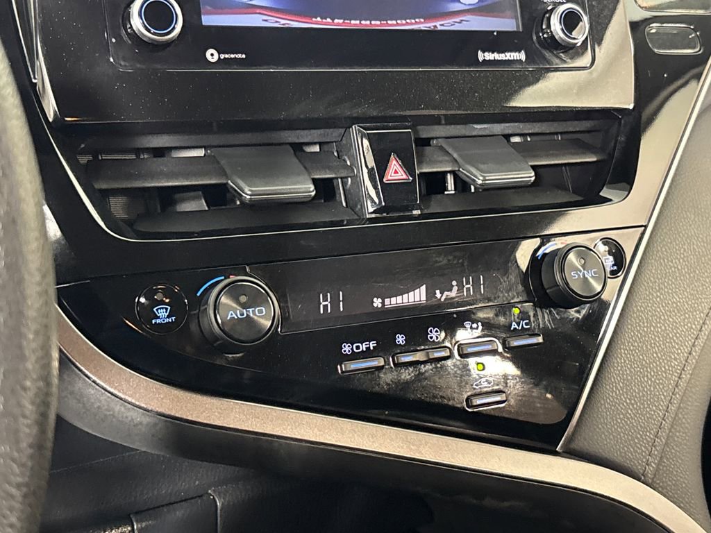 Certified 2022 Toyota Camry LE image 20