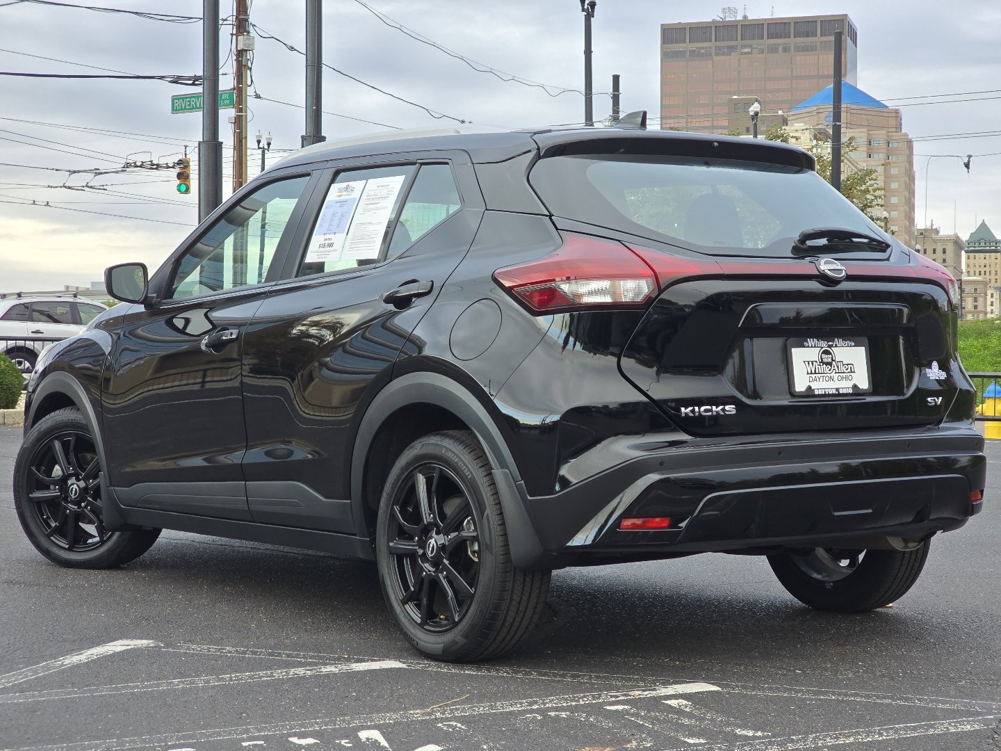Used 2023 Nissan Kicks SV image 18