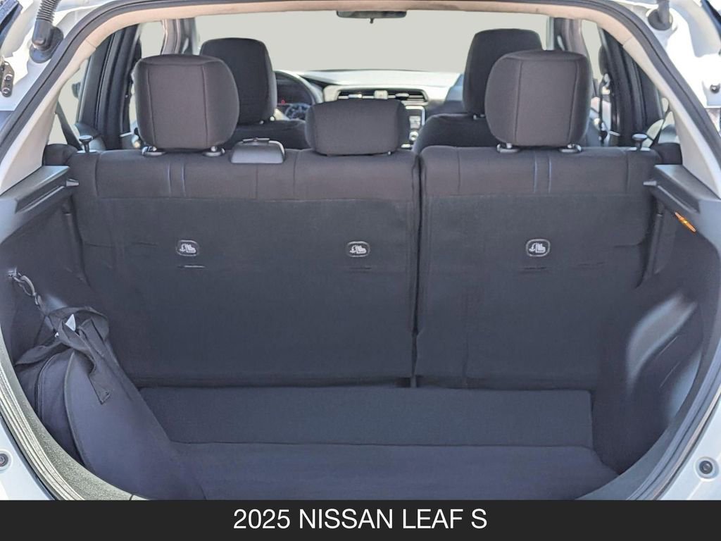 Used 2025 Nissan Leaf S FWD image 23