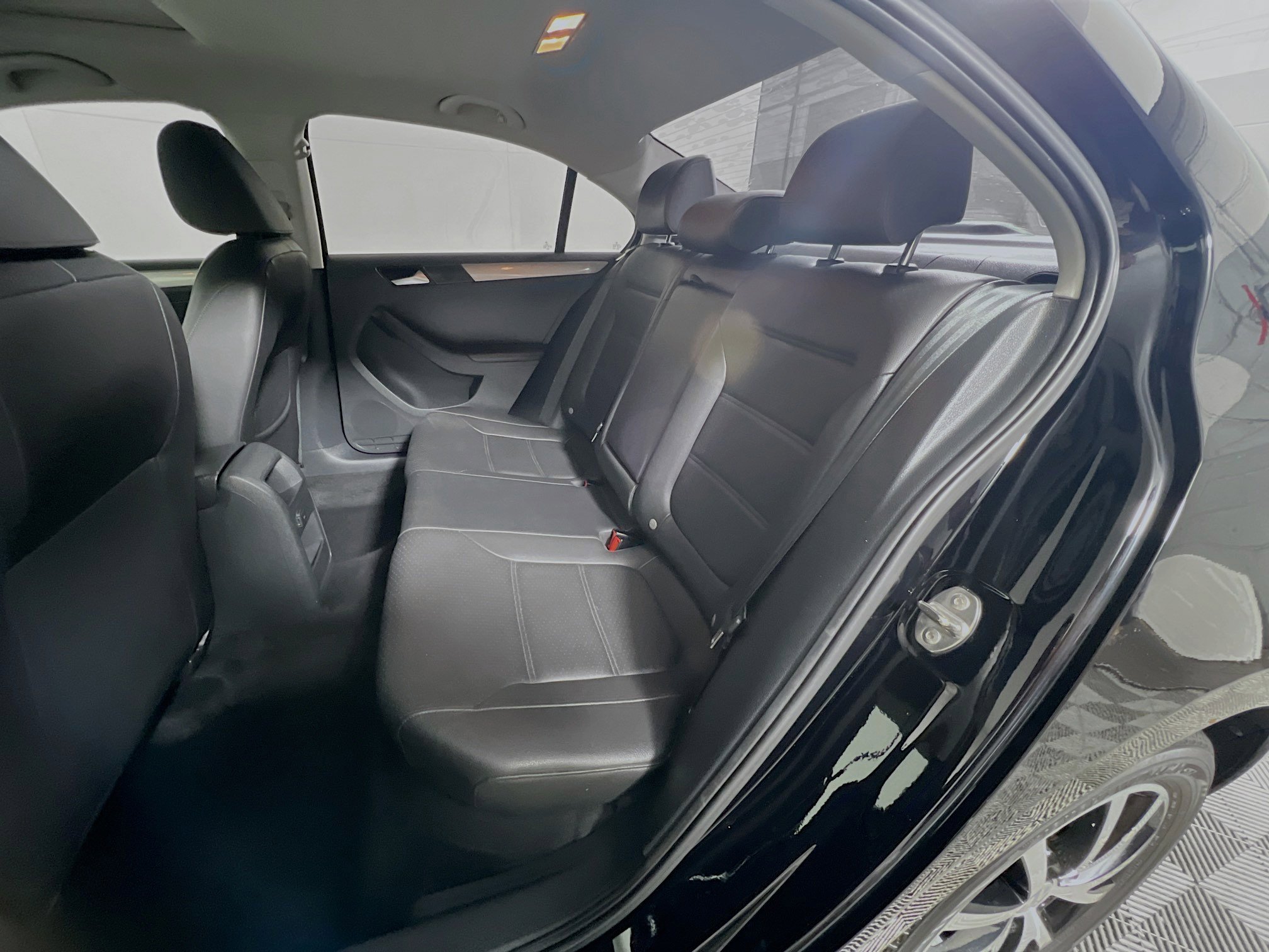 Used 2018 Volkswagen Jetta Wolfsburg Edition FWD image 29