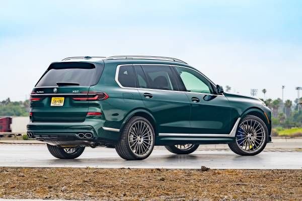 New 2026 BMW ALPINA XB7 image 32
