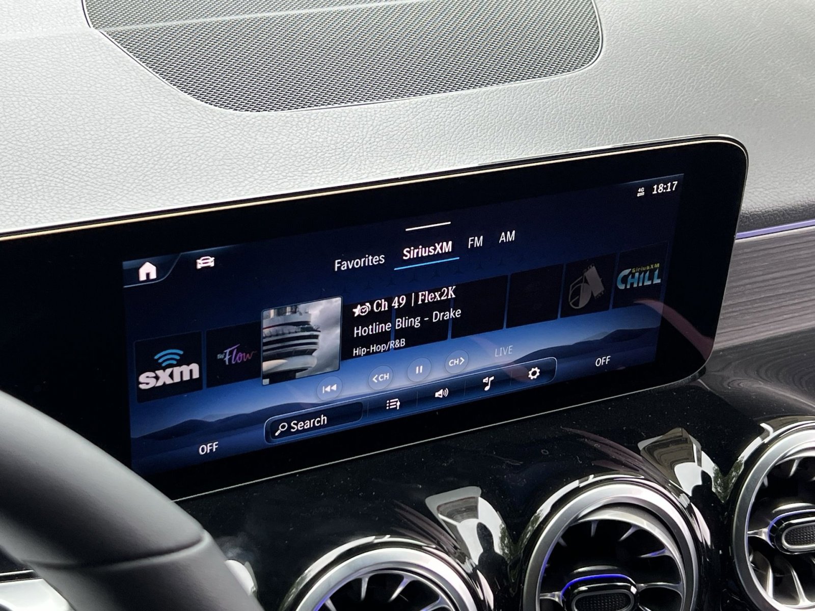 New 2026 Mercedes-Benz GLB 250 4MATIC image 23
