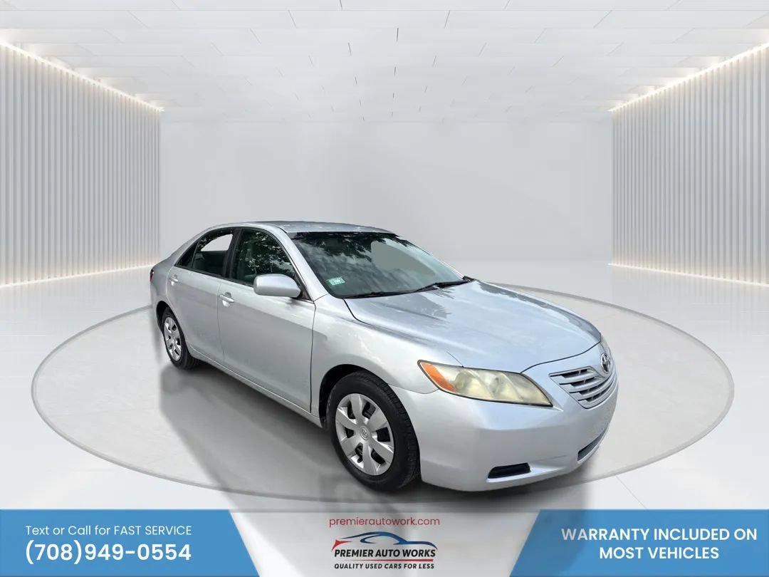 Used 2009 Toyota Camry XLE FWD image 3
