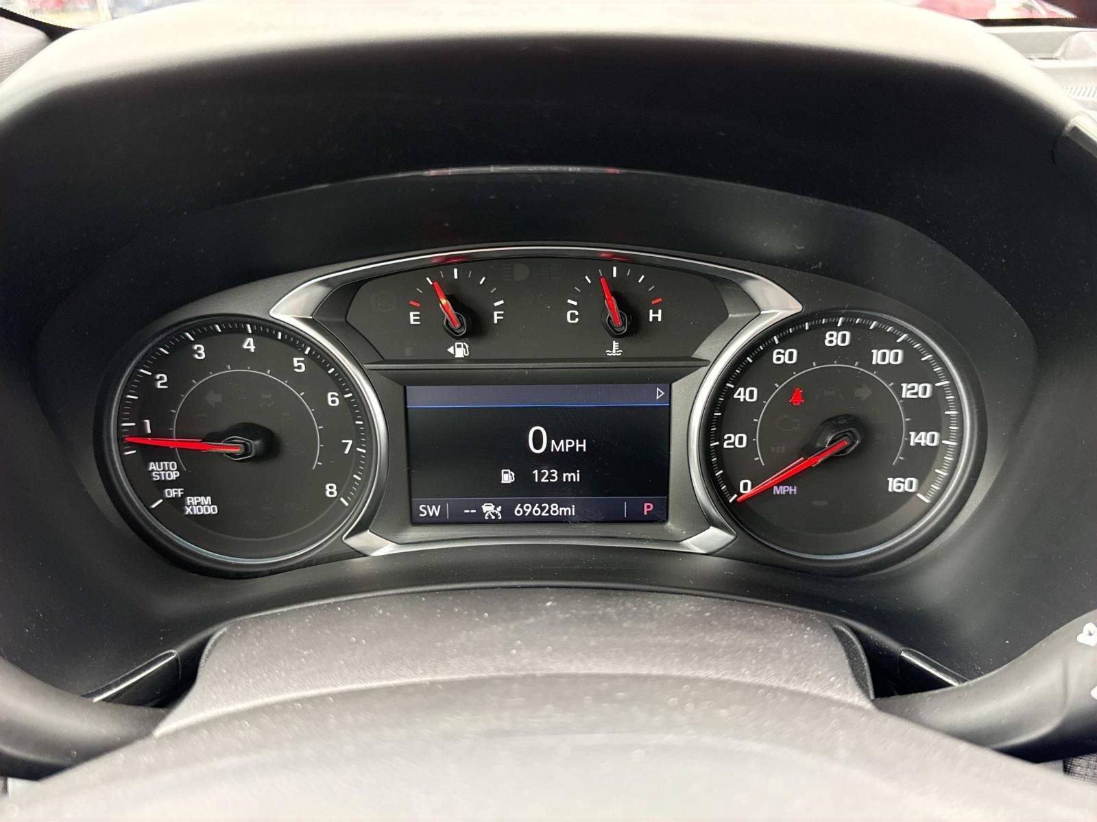 Used 2024 Chevrolet Equinox RS w/ RS Leather Package AWD/4WD image 19