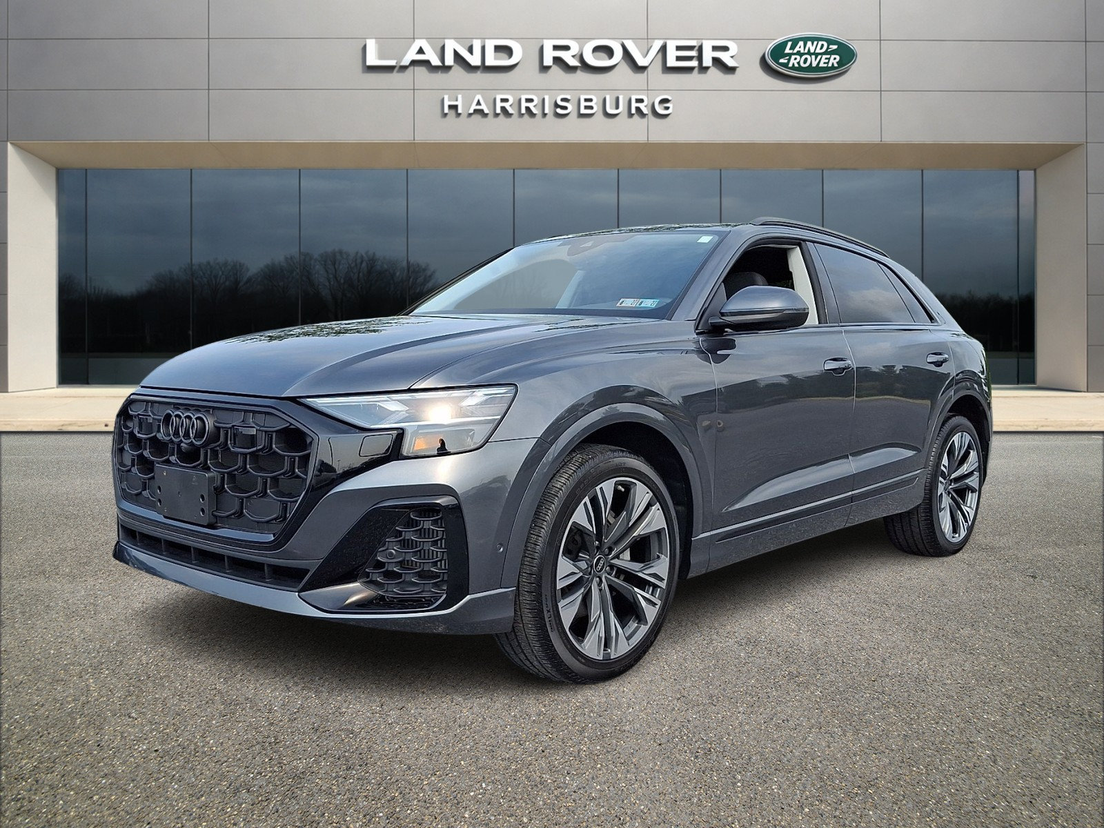 Used 2024 Audi Q8 Premium Plus AWD/4WD image 1