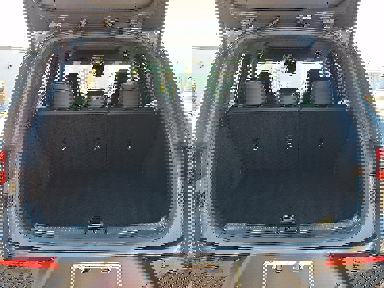 Used 2022 Genesis GV70 3.5T Sport w/ Sport Prestige Package image 30