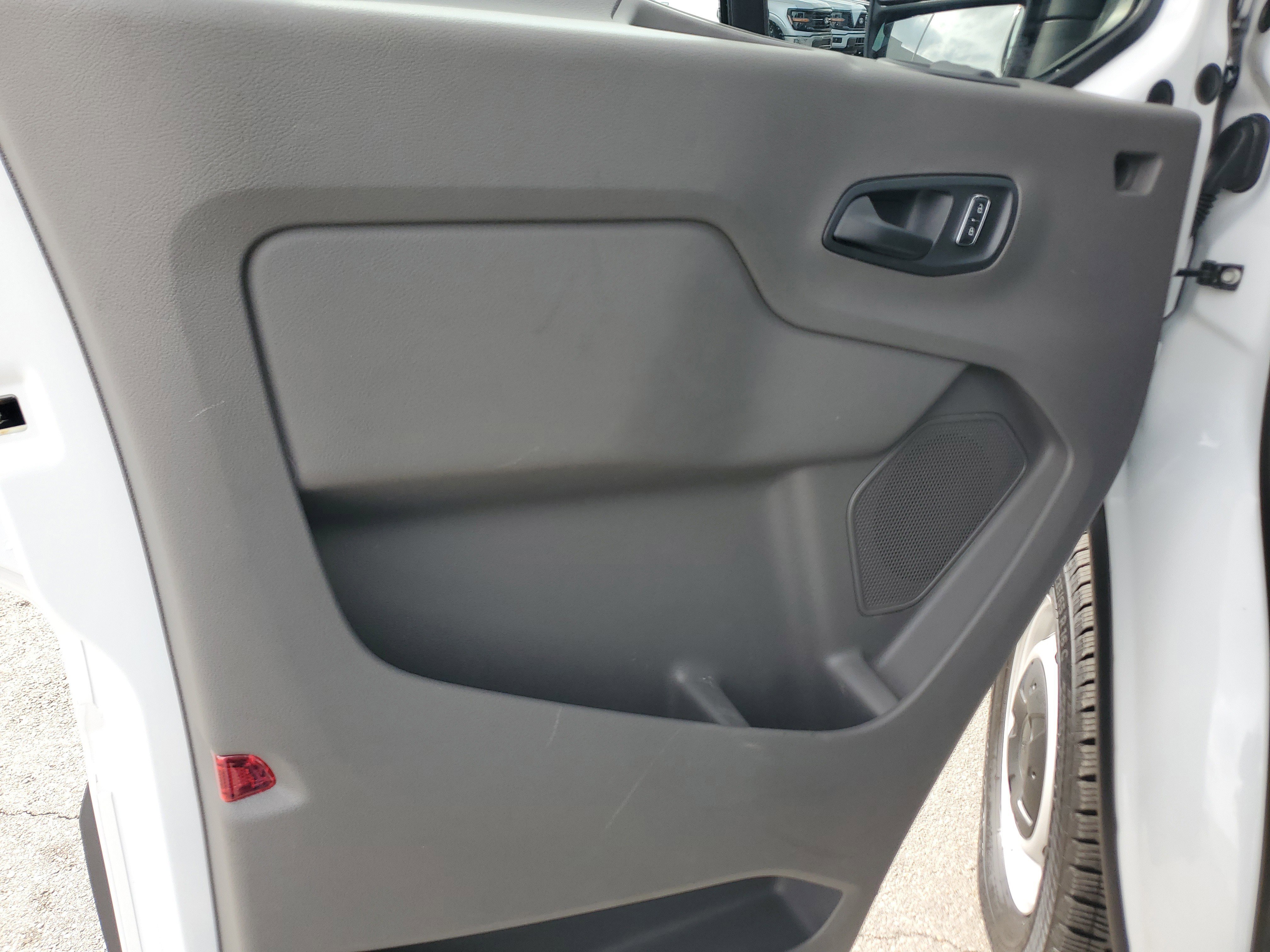 Used 2024 Ford Transit 250 148 Medium Roof w/ Load Area Protection Package image 28