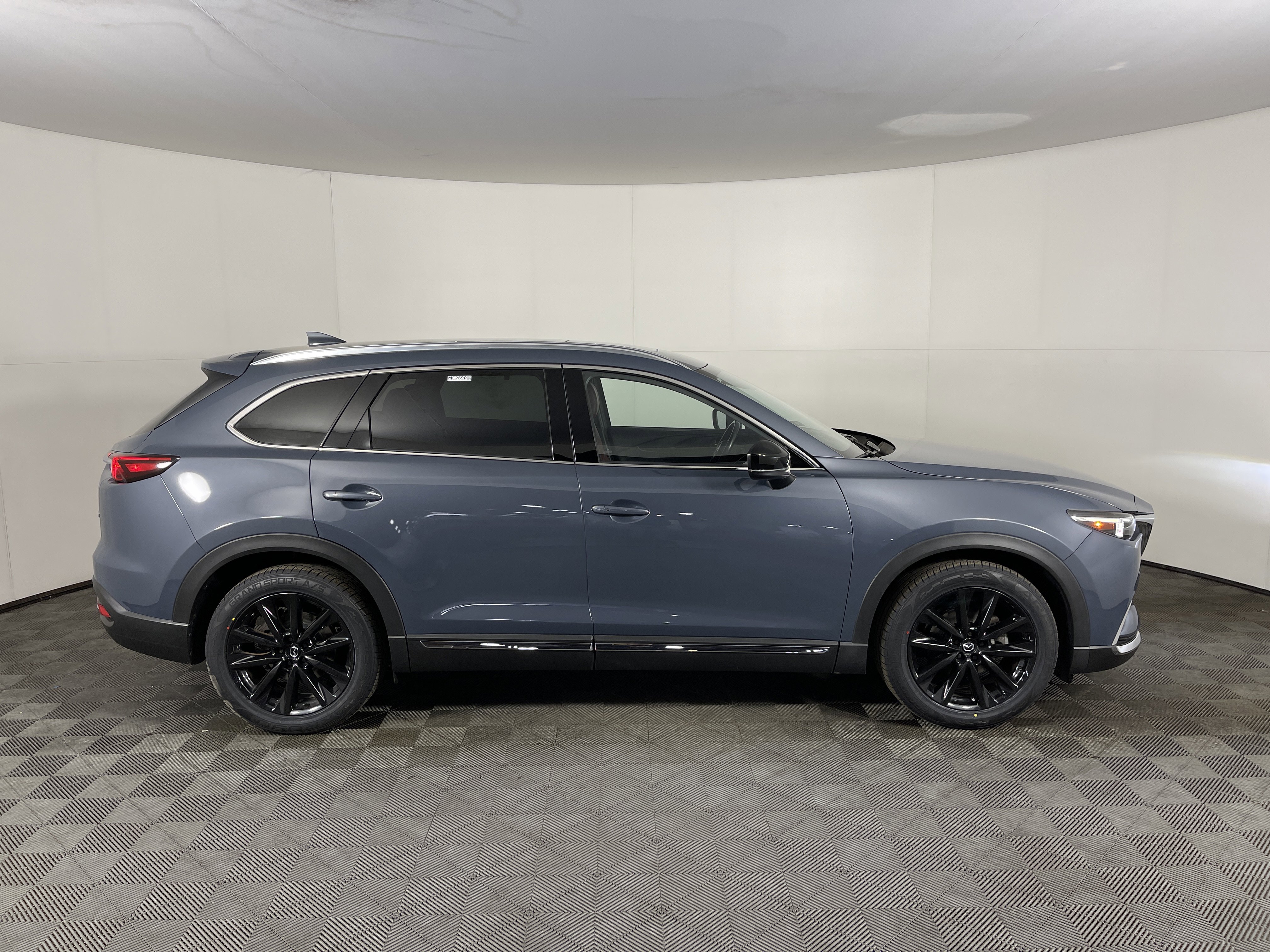 Used 2023 MAZDA CX-9 Carbon Edition image 6