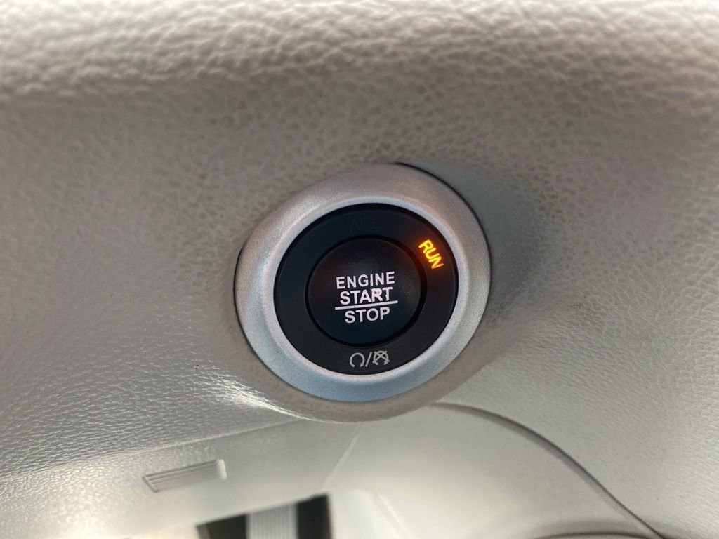 Used 2022 Chrysler Pacifica Limited image 33