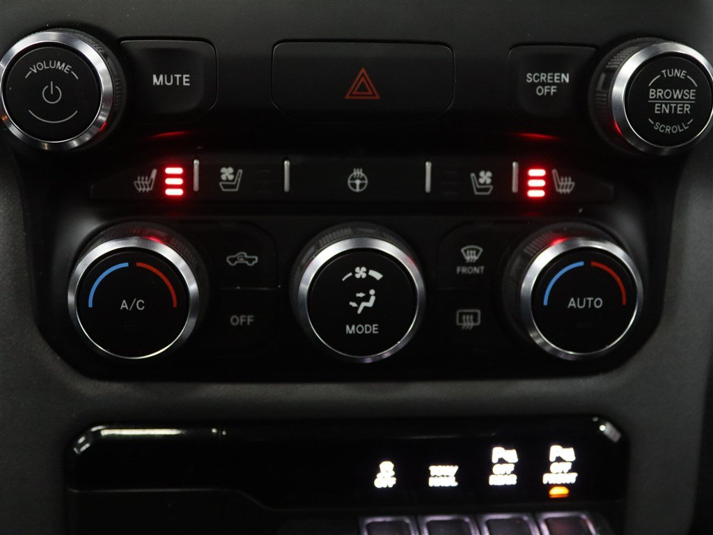 Used 2021 RAM 1500 Sport w/ Level 2 Equipment Group AWD/4WD image 28