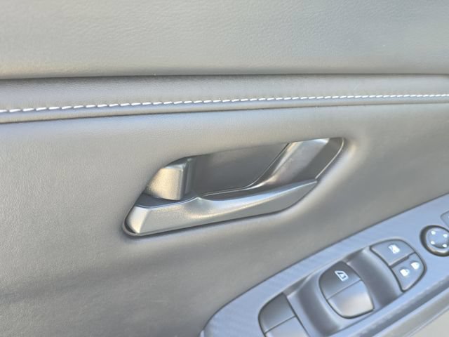 Certified 2025 Nissan Sentra S FWD image 18