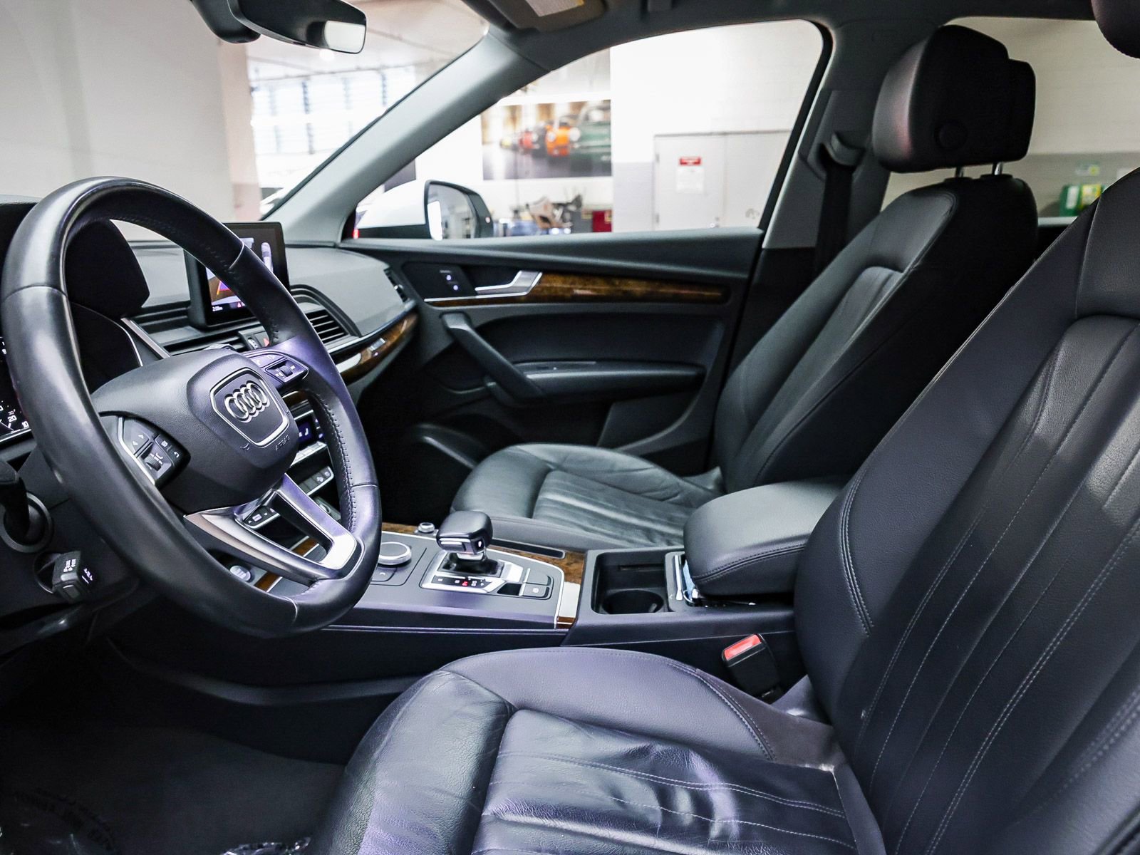 Used 2018 Audi Q5 2.0T Premium w/ Convenience Package AWD/4WD image 18