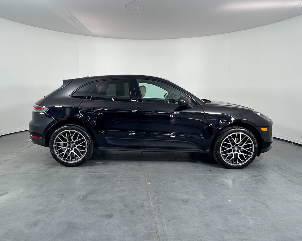 Certified 2020 Porsche Macan AWD/4WD image 8