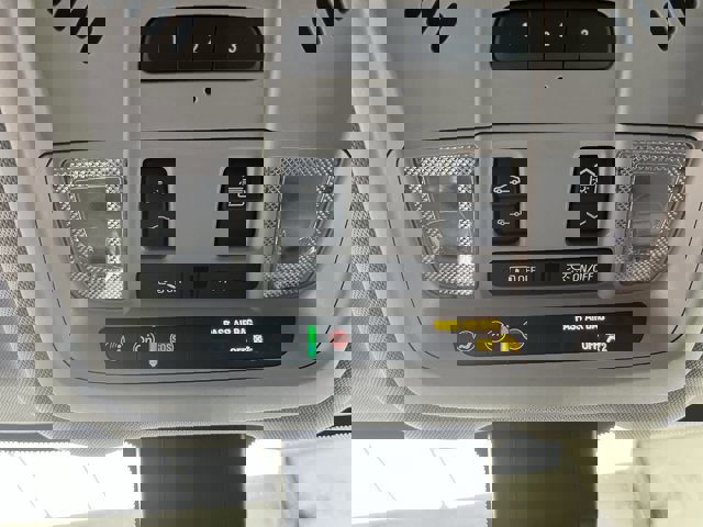 Certified 2024 Chevrolet Equinox Premier image 28