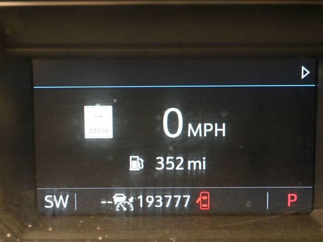 Used 2021 GMC Sierra 1500 SLT RWD image 16