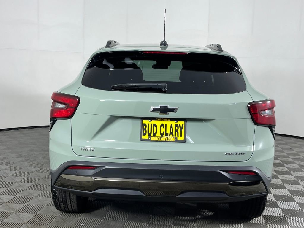 Used 2025 Chevrolet Trax ACTIV w/ Driver Confidence Package image 7