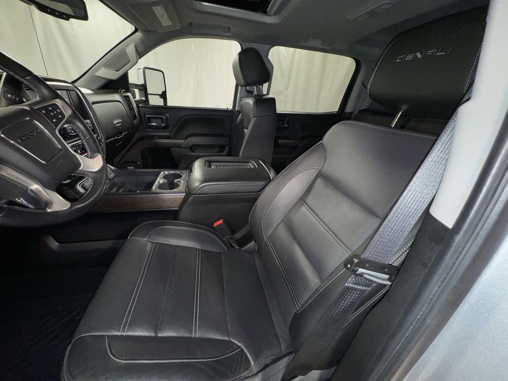 Used 2018 GMC Sierra 2500 Denali w/ Duramax Plus Package image 17