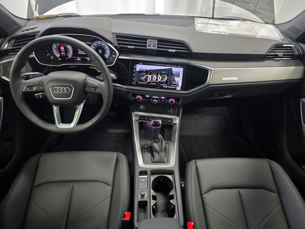 New 2025 Audi Q3 2.0T Premium Plus image 17