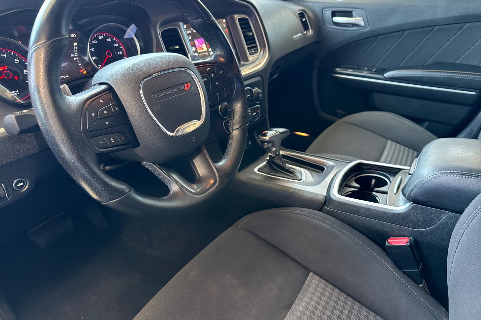 Used 2020 Dodge Charger R/T RWD image 10
