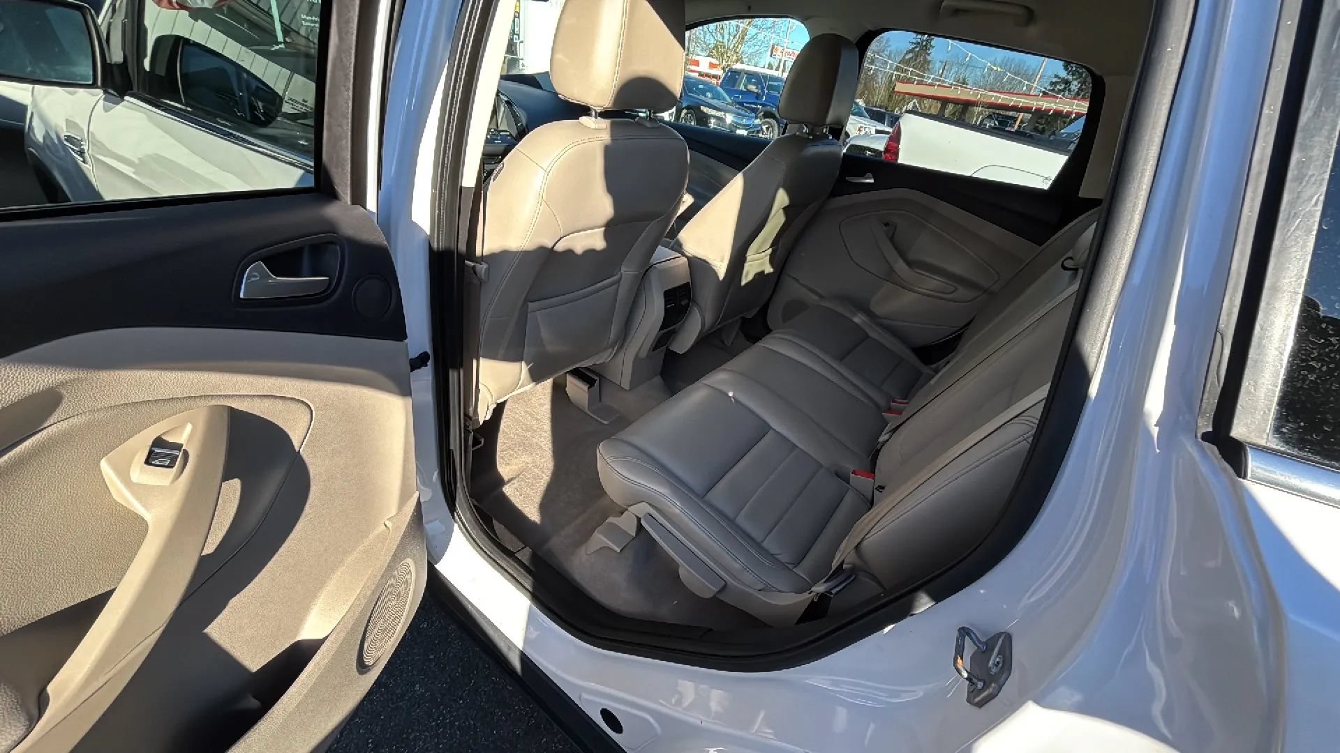Used 2014 Ford Escape Titanium AWD/4WD image 10