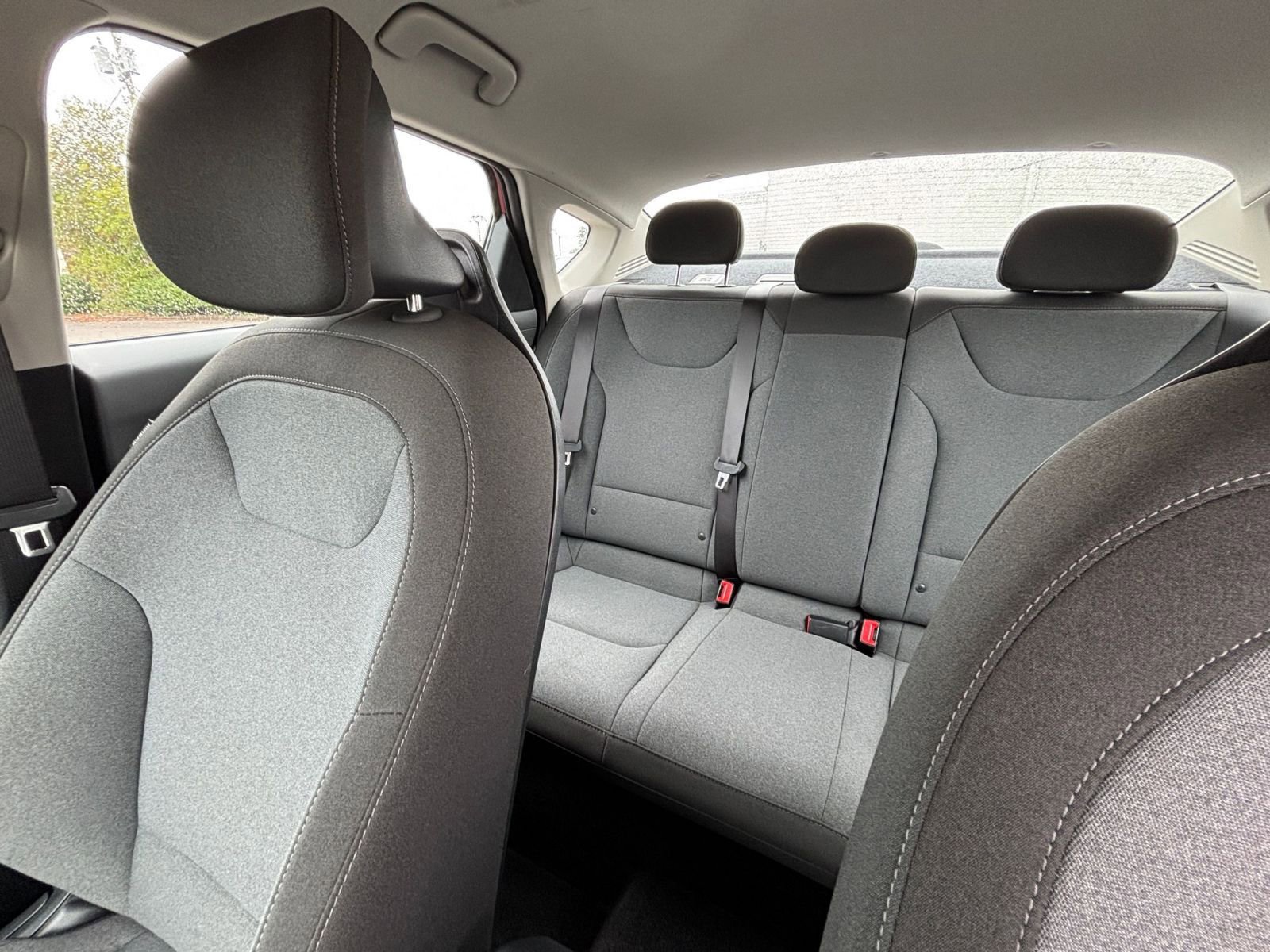 Used 2025 Kia K4 FWD image 39
