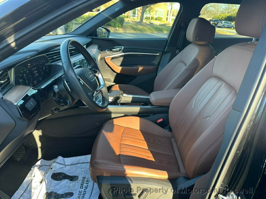 Used 2024 Audi Q8 e-tron Premium image 10
