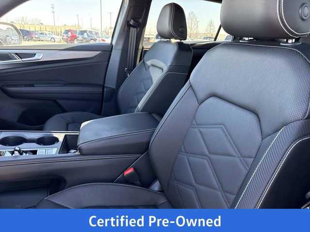 Certified 2025 Volkswagen Atlas Cross Sport SE FWD image 13