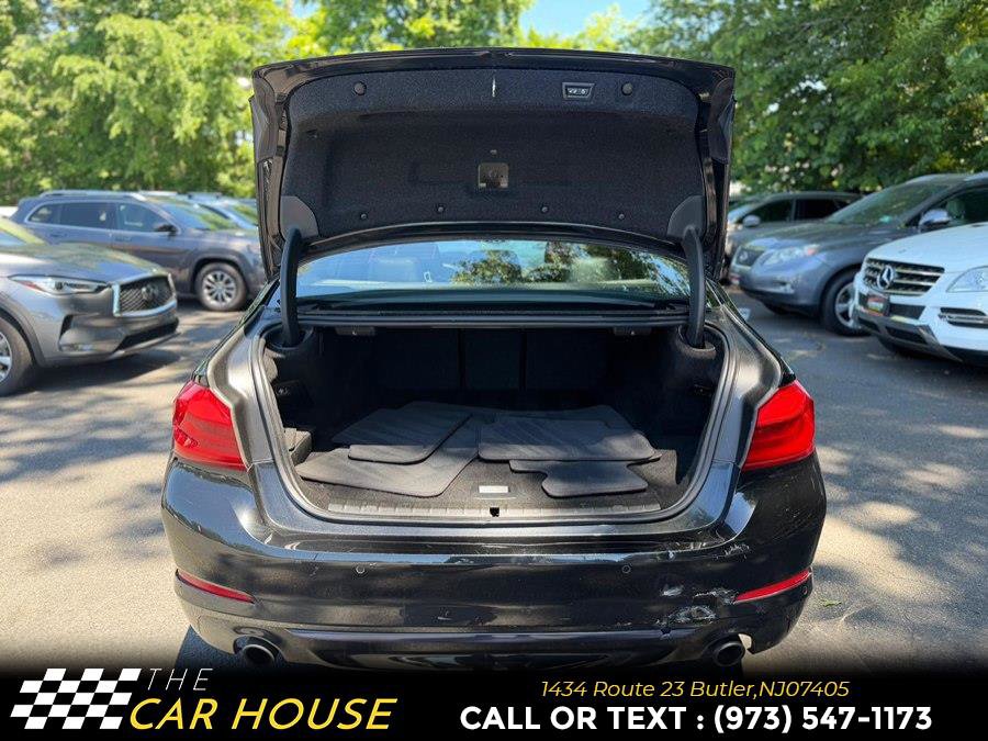 Used 2019 BMW 530e xDrive AWD/4WD image 16