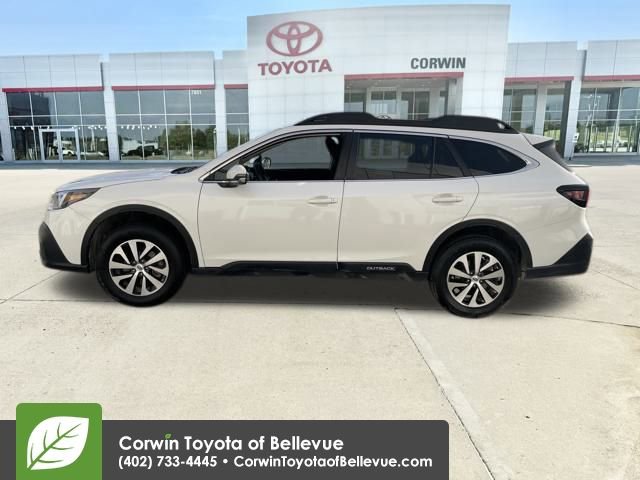 Used 2022 Subaru Outback Premium image 2