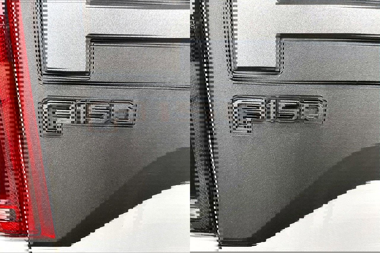 Used 2019 Ford F150 Raptor w/ Equipment Group 802A Luxury image 31