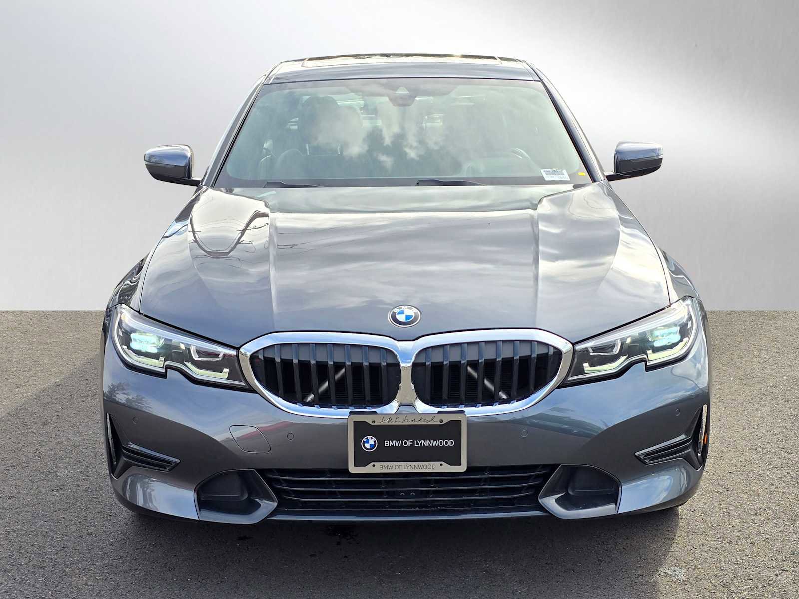 Used 2021 BMW 330i Sedan w/ Premium Package image 8
