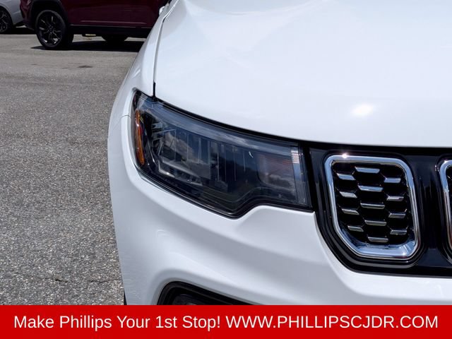 Used 2025 Jeep Compass Limited AWD/4WD image 9