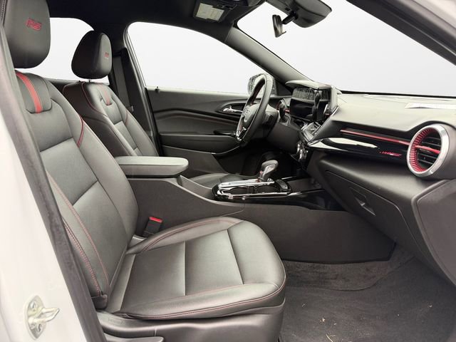 Used 2024 Chevrolet Trax RS w/ Driver Confidence Package image 15
