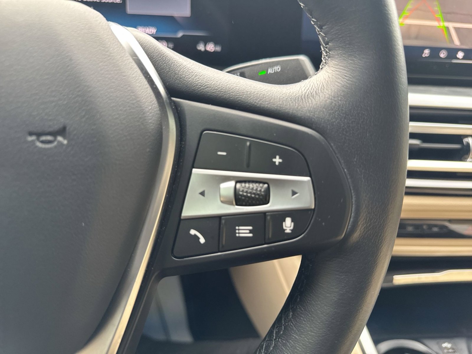 Used 2024 BMW i4 eDrive35 w/ Premium Package image 17