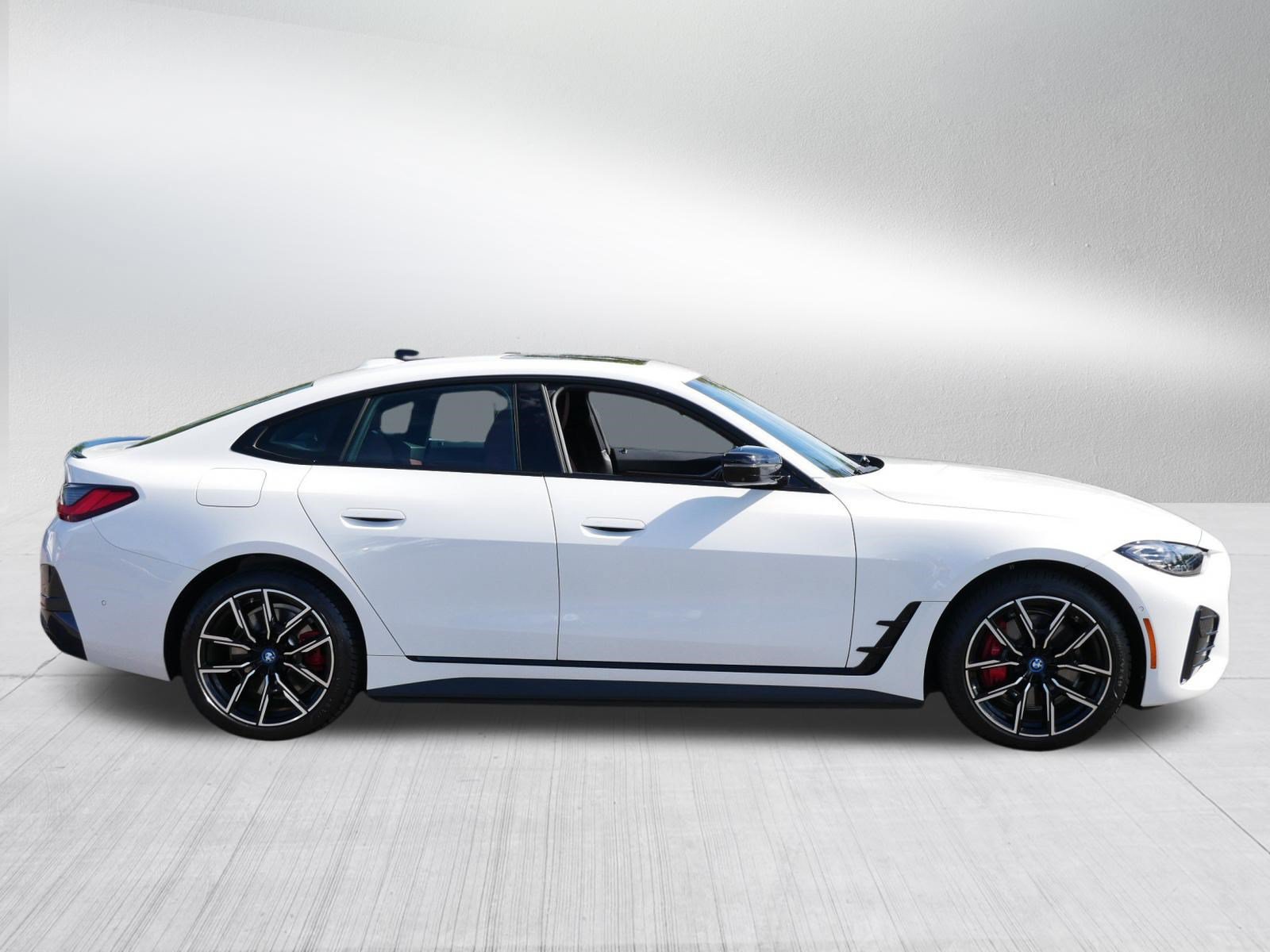 Used 2023 BMW i4 eDrive40 w/ M Sport Package RWD image 8