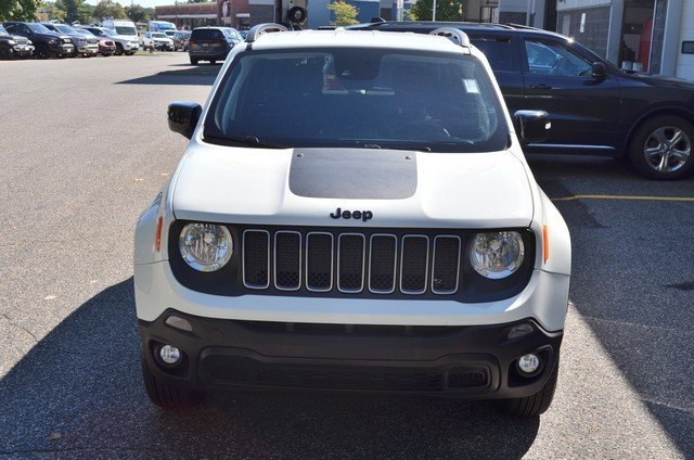 Used 2023 Jeep Renegade Latitude image 3