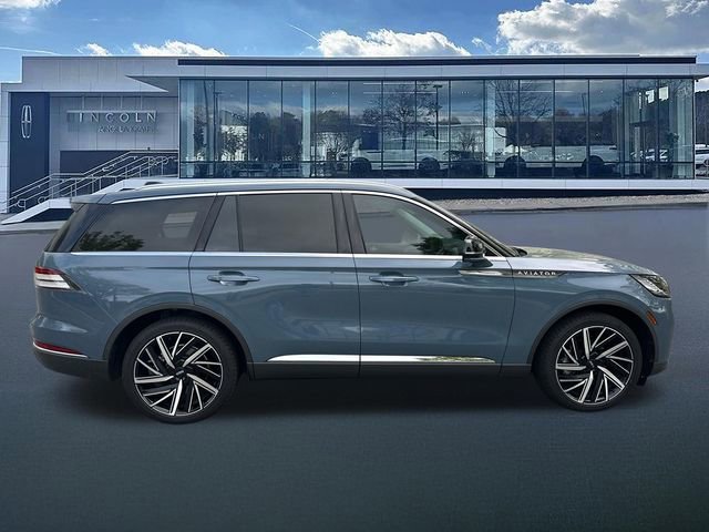 Used 2025 Lincoln Aviator Reserve w/ Equipment Group 201A image 10