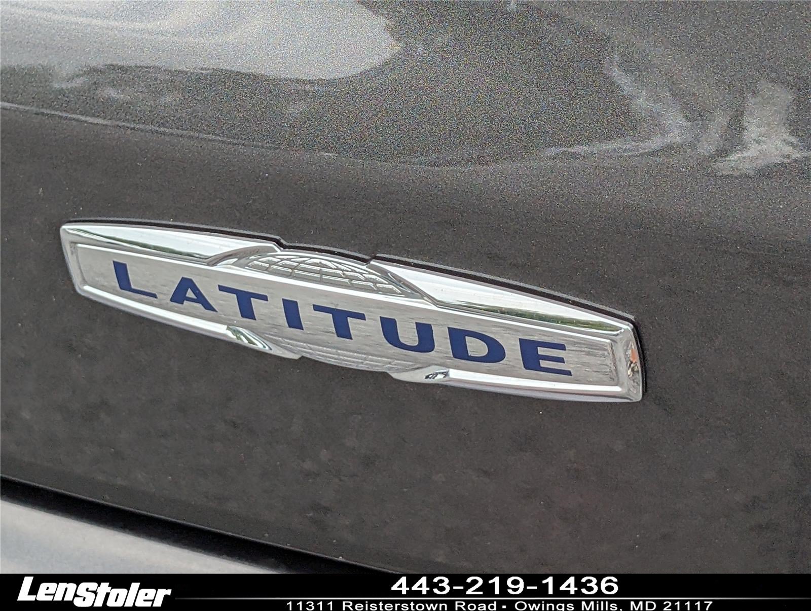 Used 2020 Jeep Compass Latitude w/ Popular Equipment Group AWD/4WD image 9