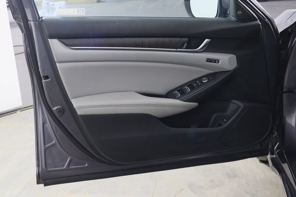 Used 2020 Honda Accord EX-L image 18