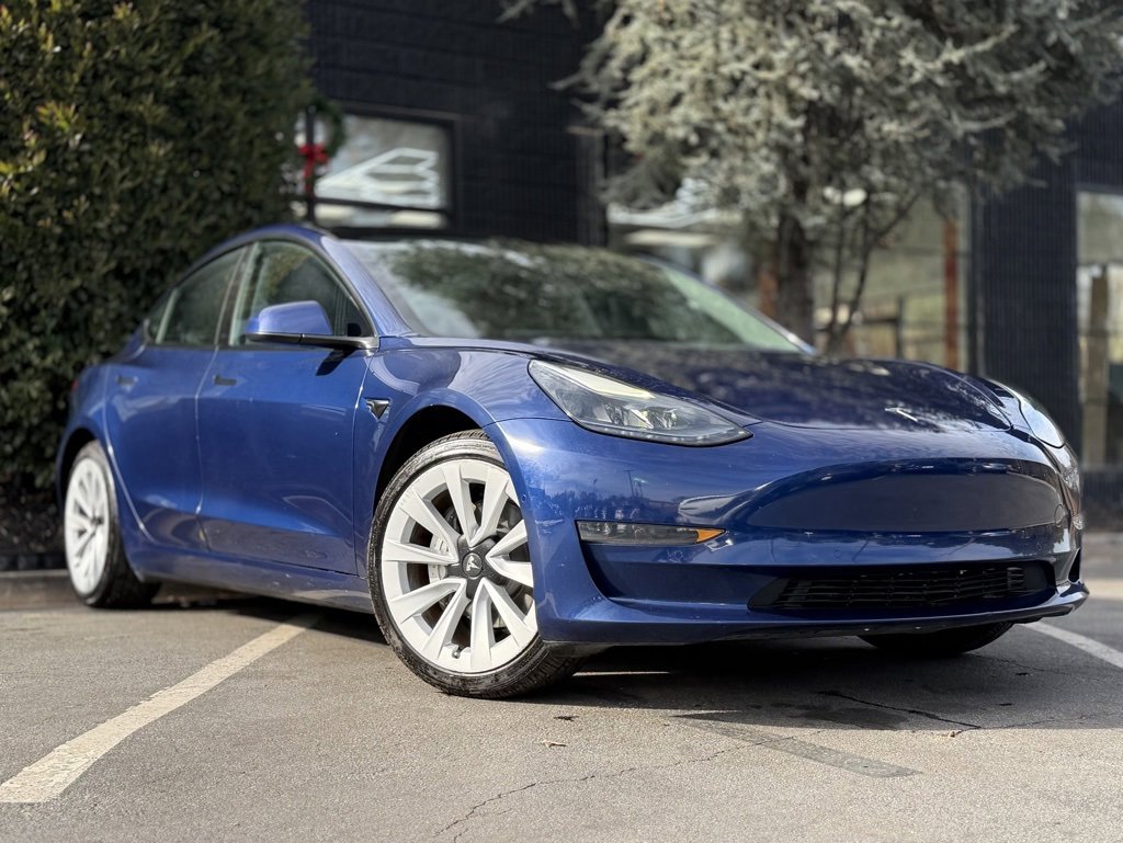 Used 2022 Tesla Model 3 Standard Range image 8